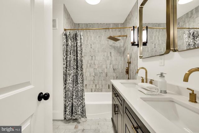 410 FRANKLIN ST NE, Washington, DC 20017