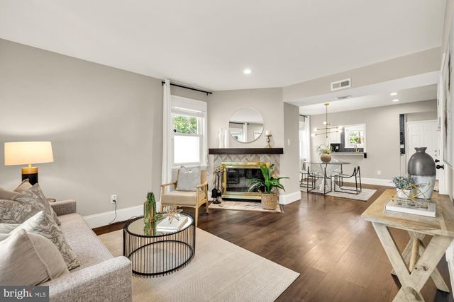 410 FRANKLIN ST NE, Washington, DC 20017