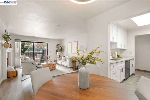 39843 Cedar Blvd 118, Newark, CA 94560