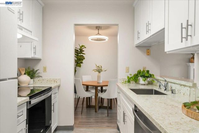 39843 Cedar Blvd 118, Newark, CA 94560