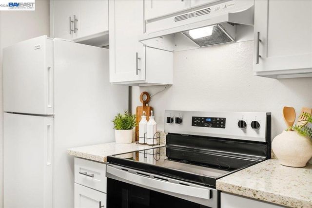39843 Cedar Blvd 118, Newark, CA 94560