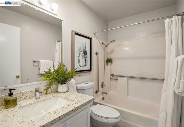39843 Cedar Blvd 118, Newark, CA 94560