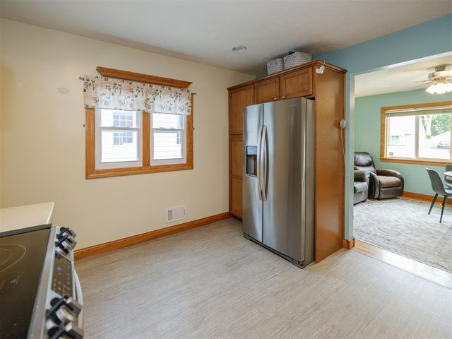 1622 Homecrest Avenue, Kalamazoo, MI 49001