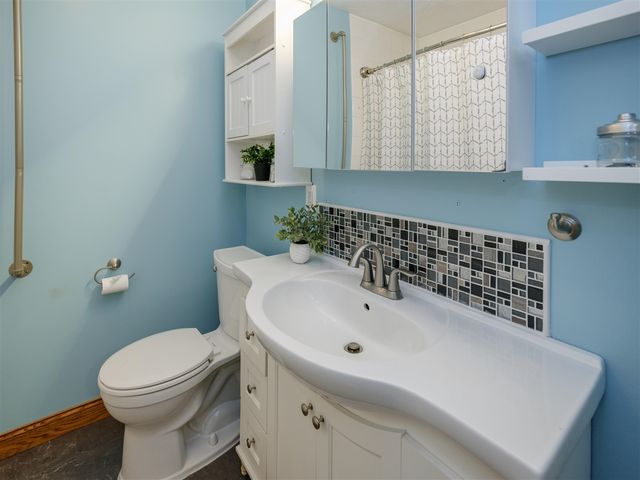 1622 Homecrest Avenue, Kalamazoo, MI 49001