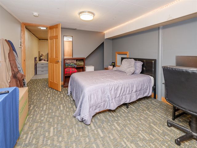 1622 Homecrest Avenue, Kalamazoo, MI 49001