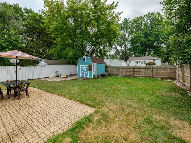 1622 Homecrest Avenue, Kalamazoo, MI 49001