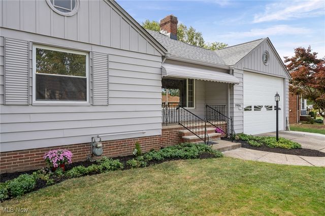 5906 Twin Lakes Drive, Parma, OH 44129