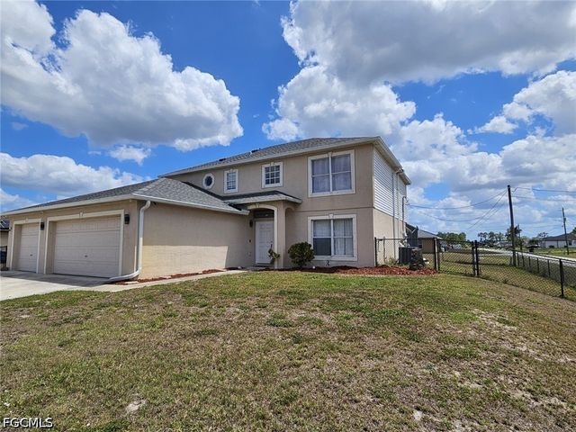 2412 King AVE N, Lehigh Acres, FL 33971