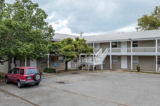 1701 N Lewis Avenue 3, Fayetteville, AR 72703