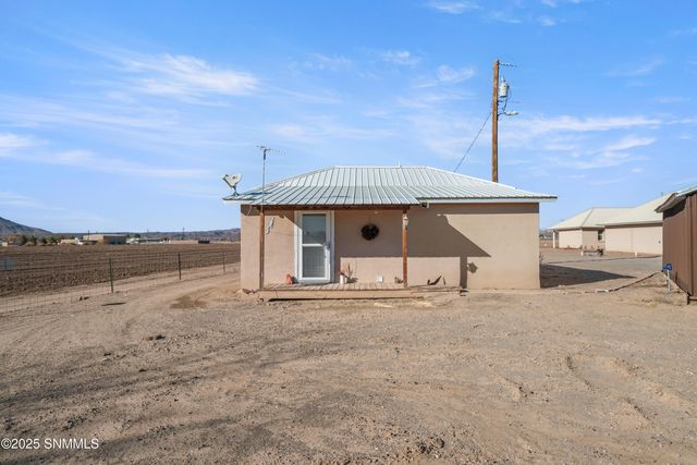813 Roadrunner Lane, Las Cruces, NM 88005
