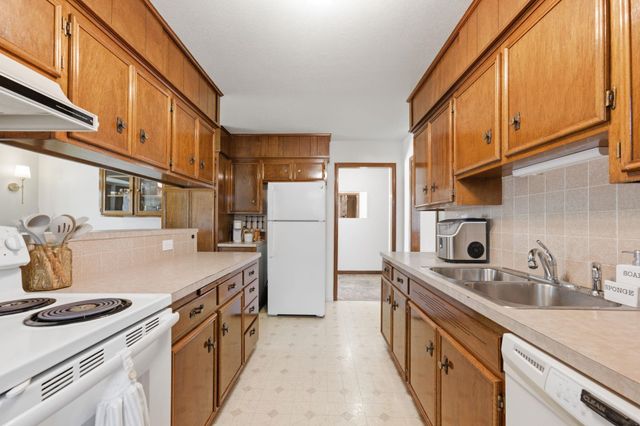 1533 N Harlan, Wichita, KS 67212