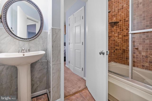 8603 VENOY CT, Alexandria, VA 22309