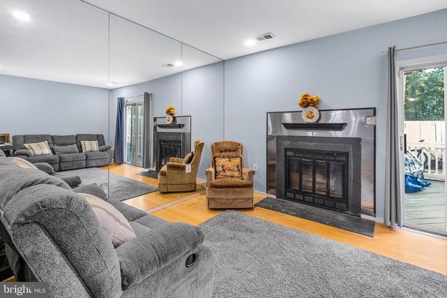 8603 VENOY CT, Alexandria, VA 22309