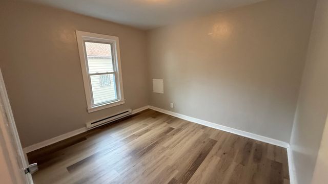 714 Helmholz Avenue 2, Waukegan, IL 60085