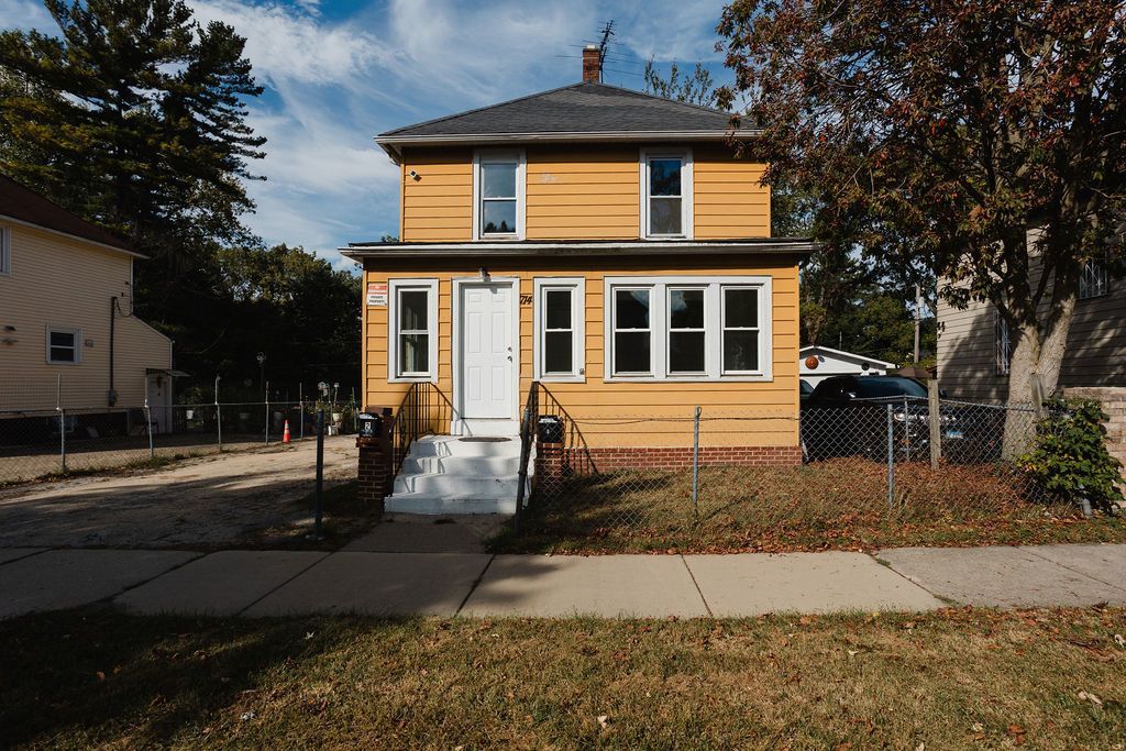714 Helmholz Avenue 2, Waukegan, IL 60085