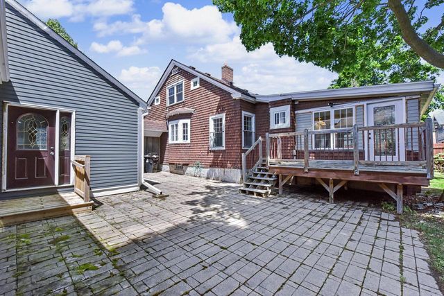 1213 College AVENUE, Racine, WI 53403