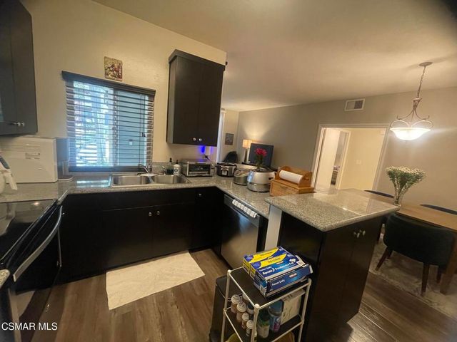 2394 Pleasant Way C, Thousand Oaks, CA 91362