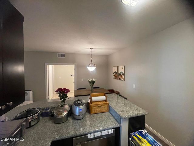 2394 Pleasant Way C, Thousand Oaks, CA 91362