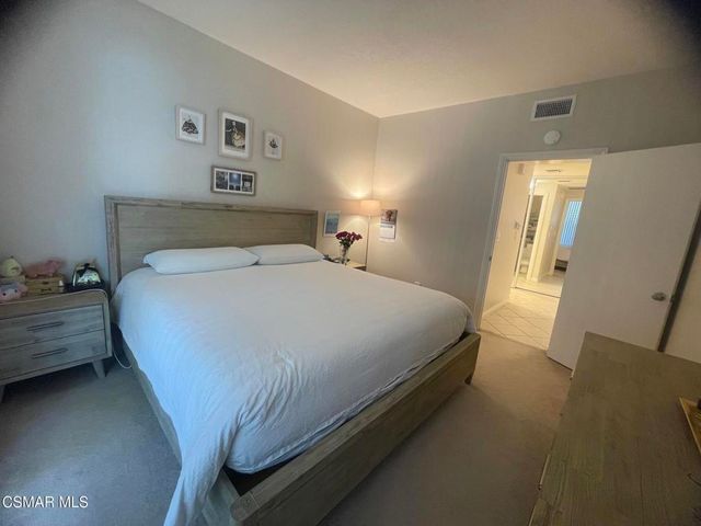 2394 Pleasant Way C, Thousand Oaks, CA 91362