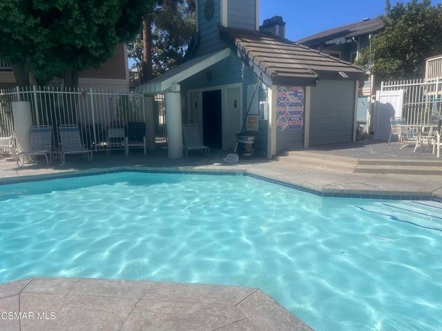2394 Pleasant Way C, Thousand Oaks, CA 91362