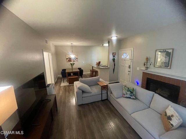 2394 Pleasant Way C, Thousand Oaks, CA 91362