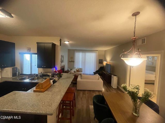 2394 Pleasant Way C, Thousand Oaks, CA 91362