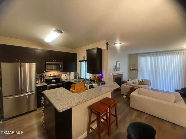 2394 Pleasant Way C, Thousand Oaks, CA 91362