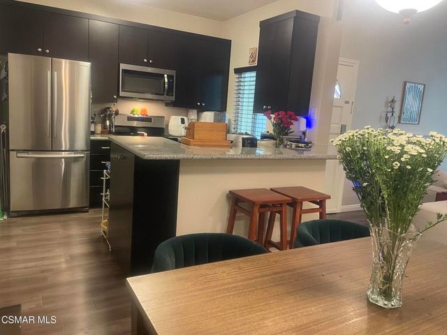 2394 Pleasant Way C, Thousand Oaks, CA 91362
