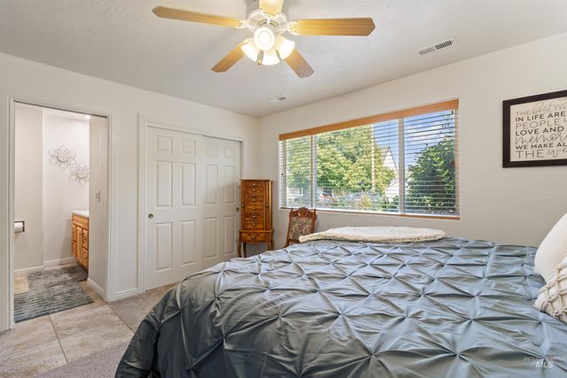 675 Mountain View Dr, Twin Falls, ID 83301