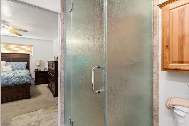 675 Mountain View Dr, Twin Falls, ID 83301