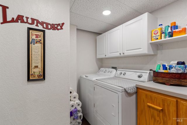 675 Mountain View Dr, Twin Falls, ID 83301