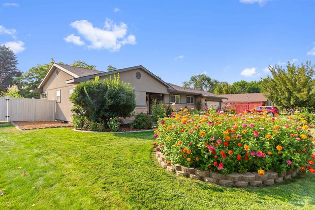 675 Mountain View Dr, Twin Falls, ID 83301