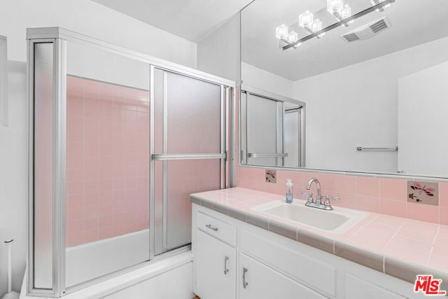 122 N CROFT Avenue 1, Los Angeles, CA 90048