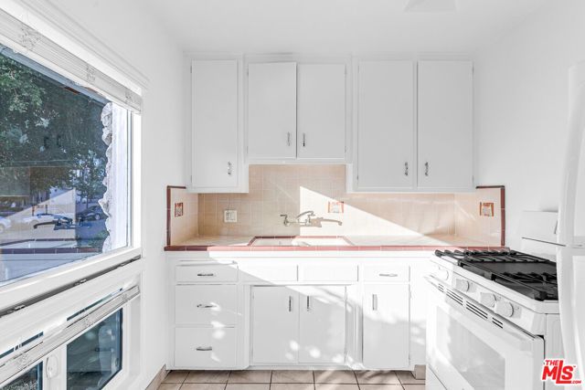 122 N CROFT Avenue 1, Los Angeles, CA 90048