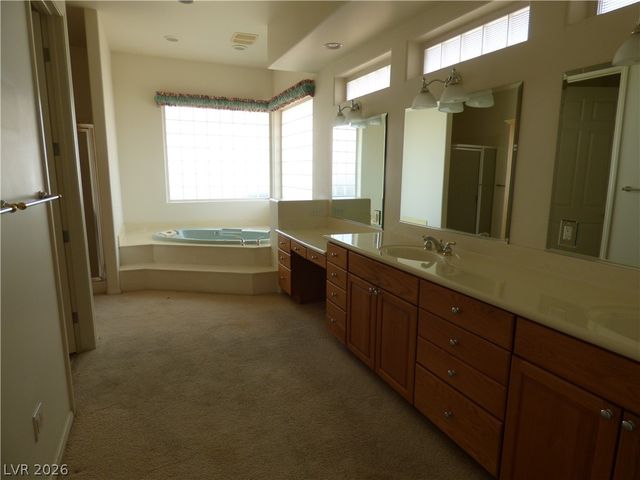 7695 Gilespie Street, Las Vegas, NV 89123