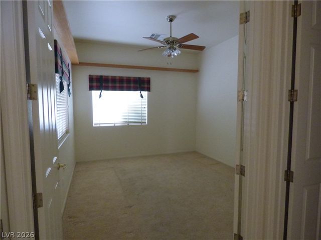 7695 Gilespie Street, Las Vegas, NV 89123