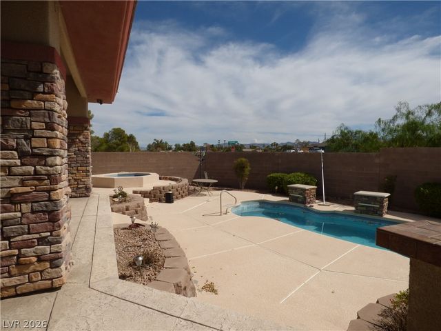 7695 Gilespie Street, Las Vegas, NV 89123