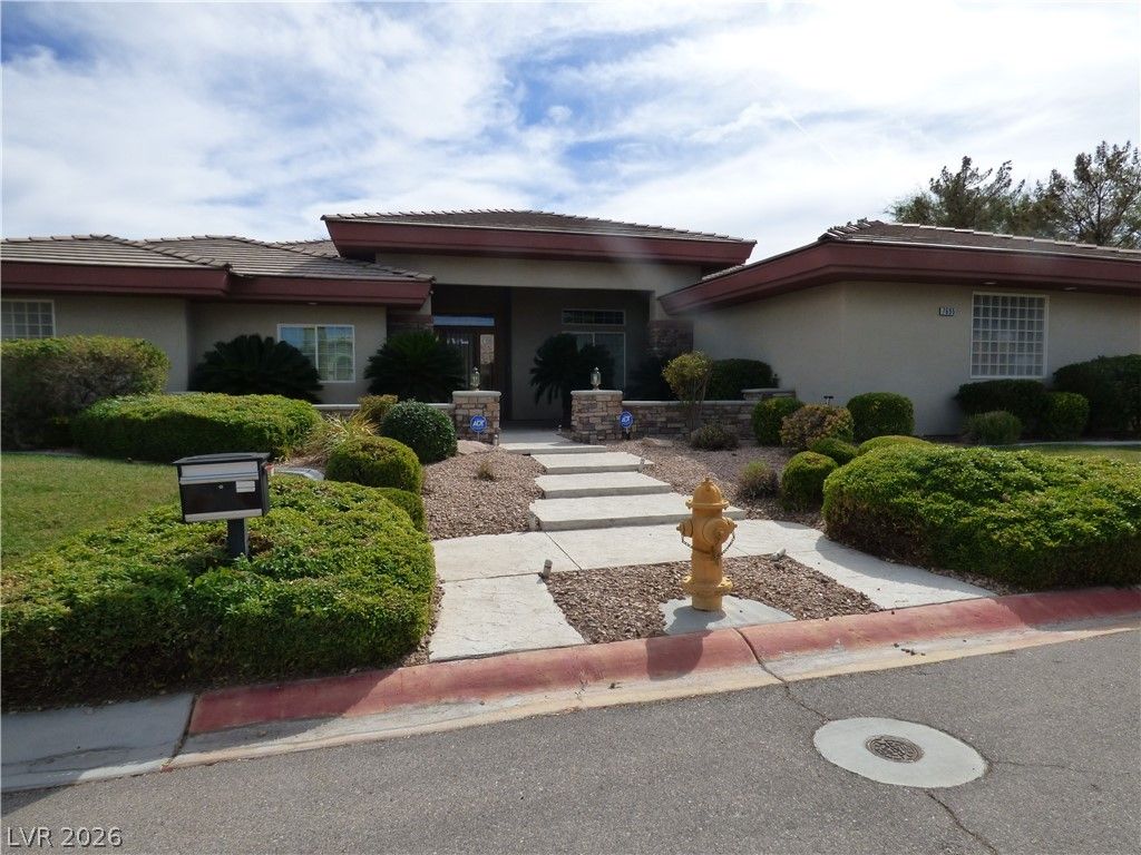 7695 Gilespie Street, Las Vegas, NV 89123