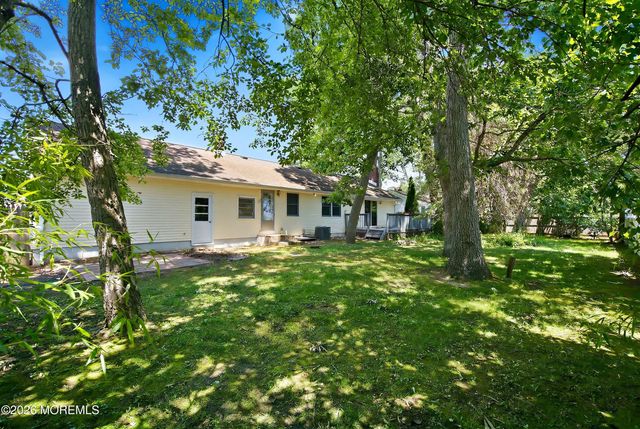9 Wayside Drive, Brick, NJ 08724