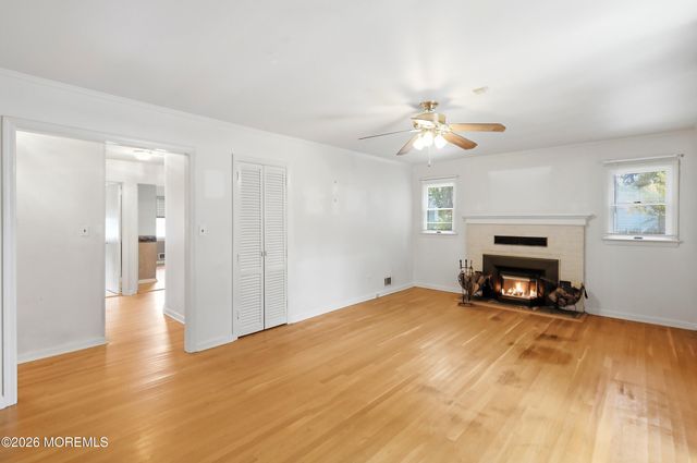 9 Wayside Drive, Brick, NJ 08724