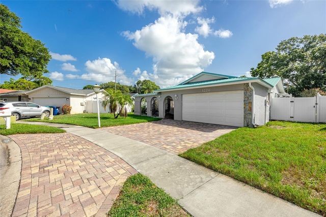 12291 MONARCH CIRCLE, Seminole, FL 33772