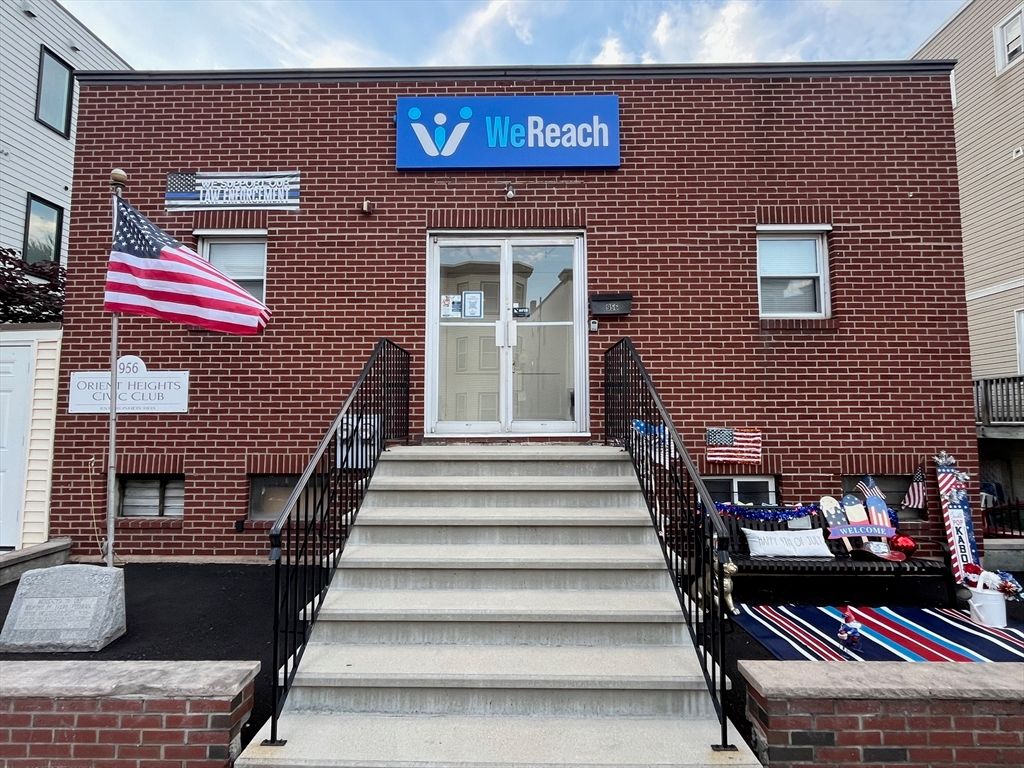 956 Saratoga St 2, Boston, MA 02128