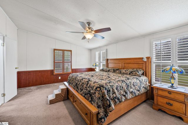 115 L C Drive, Laurens, SC 29360