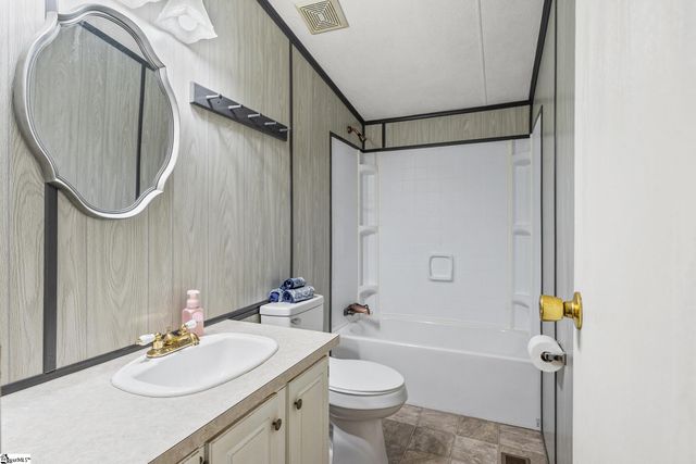 115 L C Drive, Laurens, SC 29360