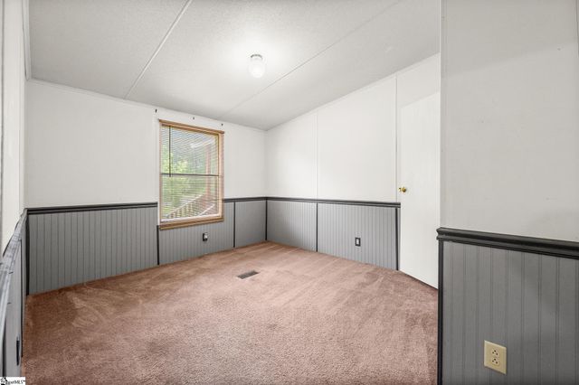 115 L C Drive, Laurens, SC 29360