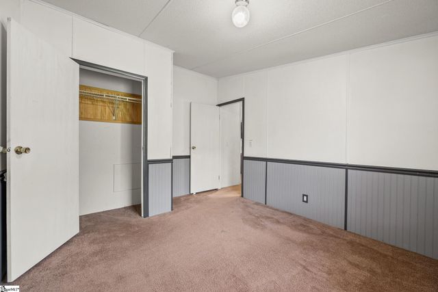 115 L C Drive, Laurens, SC 29360