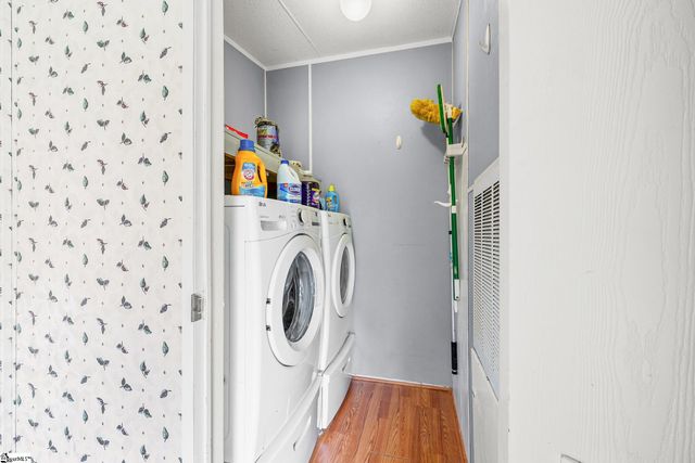 115 L C Drive, Laurens, SC 29360