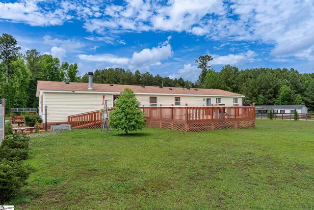115 L C Drive, Laurens, SC 29360