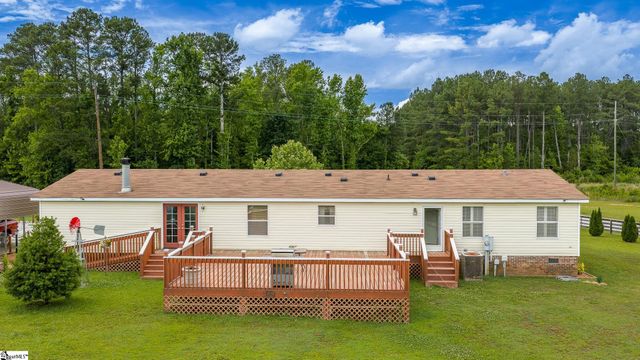 115 L C Drive, Laurens, SC 29360