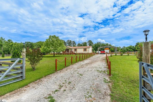 115 L C Drive, Laurens, SC 29360